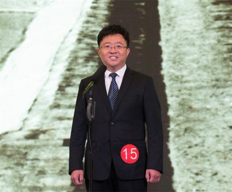 經(jīng)過激烈角逐，來自嘉瑞公司的李曉東獲得“博源人講博源故事”演講比賽一等獎，來自遠興公司的季海濤、中源化學公司的張碩、郭向獲得二等獎，來自蘇尼特公司的常勇、博源藍海御華大飯店（烏蘭浩特店）的王爽、博源集團的高揚和蘇尼特公司的郭小平獲得了三等獎。其他16名選手獲得優(yōu)秀獎。比賽為了增強現(xiàn)場氣氛與觀眾的參與度，特別設置了人氣獎和幸運觀眾獎，人氣獎被遠興公司的季海濤摘取，20名幸運觀眾獎也在現(xiàn)場揭曉。