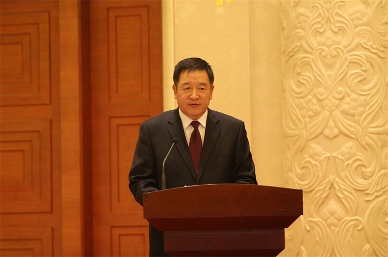 集團副總裁楊明亮通報2015年度考核結(jié)果并主持責任制簽訂