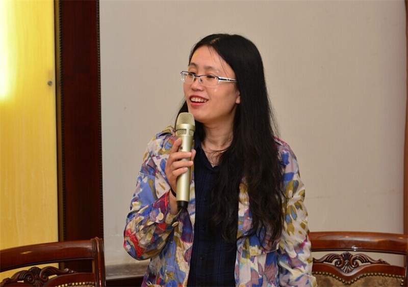 晚宴上集團人力資源部總經(jīng)理華陽致辭