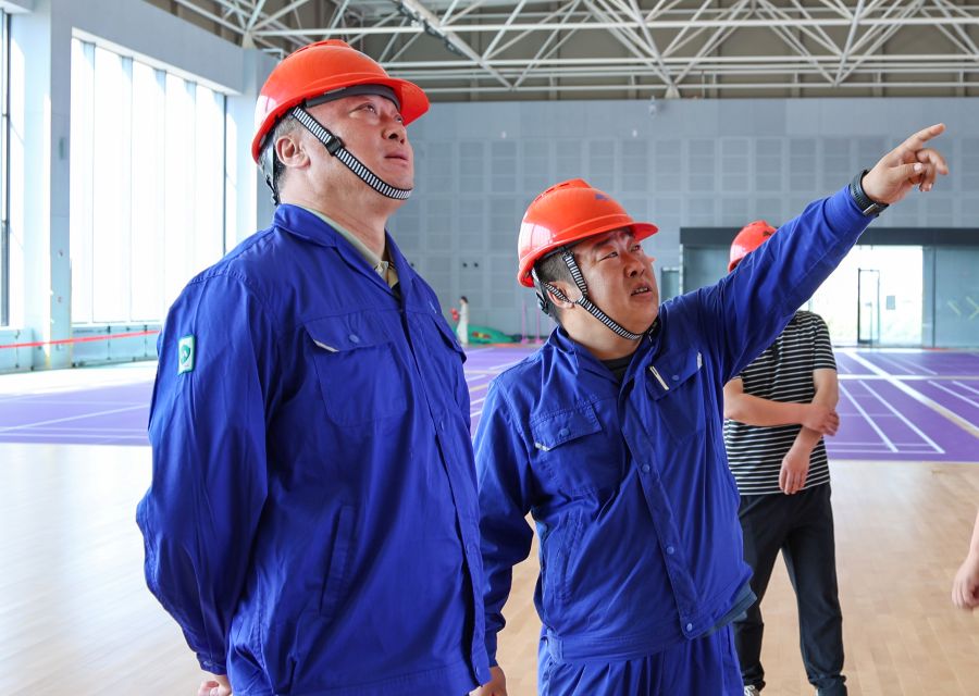 博源集團(tuán)總裁戴繼鋒到博源銀根礦業(yè)公司調(diào)研